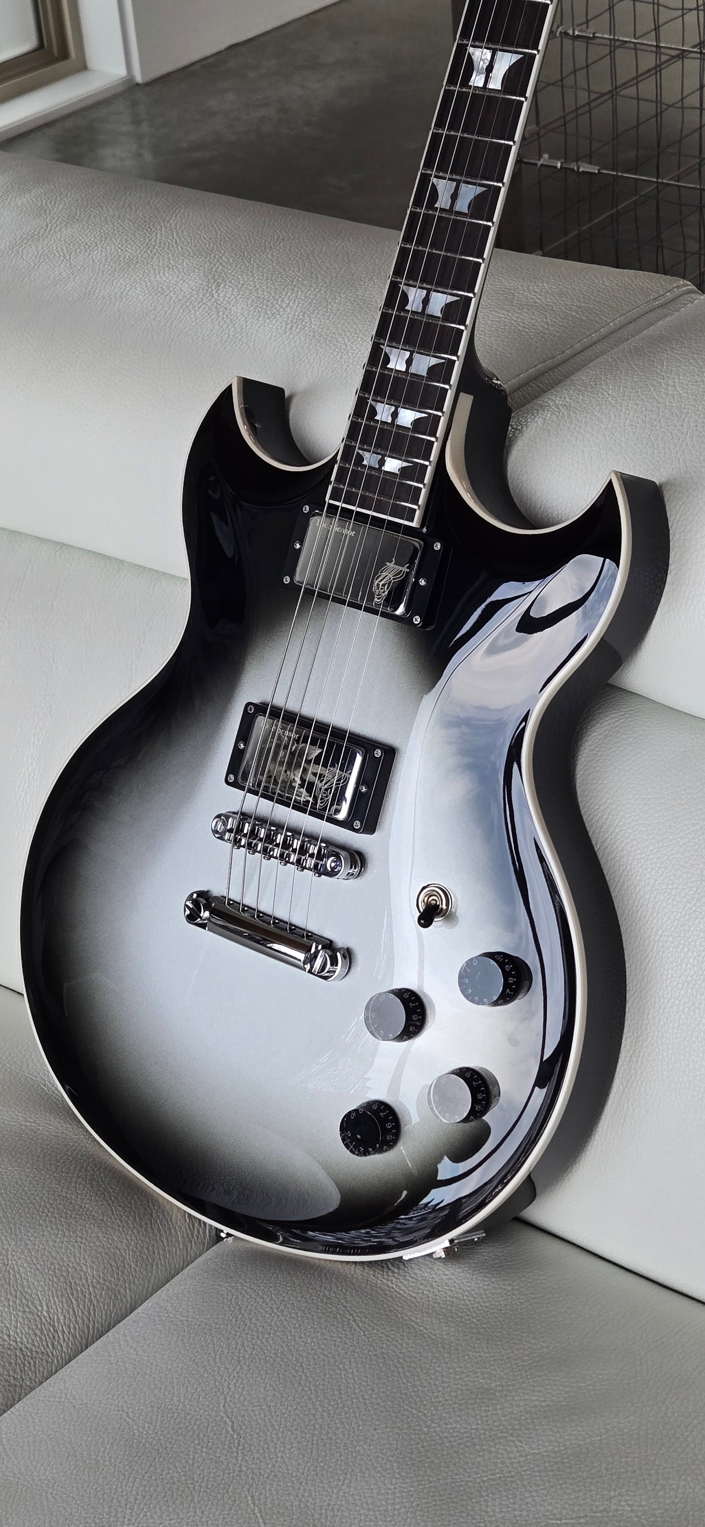 Woodbine Custom Shop Warlord